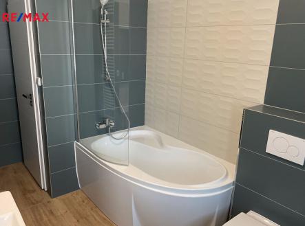 Pronájem bytu, 3+kk, 80 m²