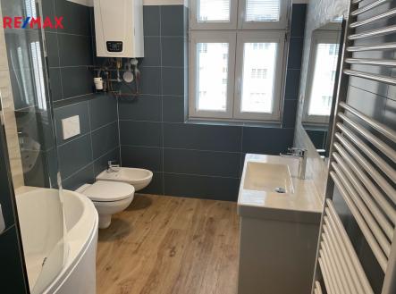 Pronájem bytu, 3+kk, 80 m²