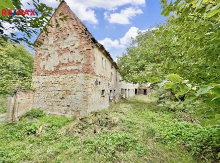 Prodej pozemku pro bydlení, 889 m² obrázek