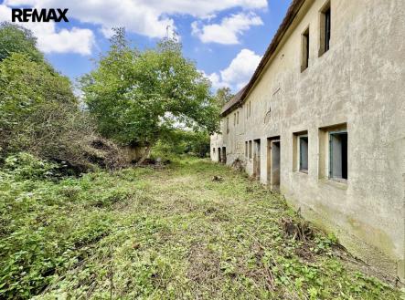 Prodej pozemku pro bydlení, 889 m²