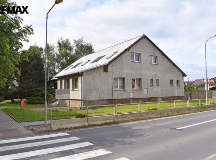 Pronájem výrobní prostor, 452 m²