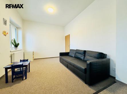 Prodej nájemního domu, 1 350 m²