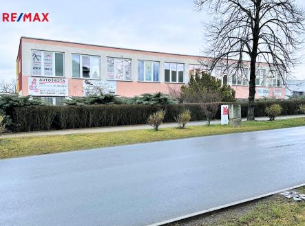 Prodej kanceláře, 898 m²