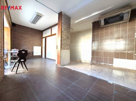 Prodej - restaurace, 150 m²