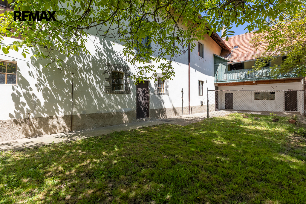 216a5058-hdr.jpg