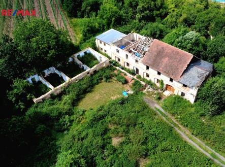 Prodej - zemědělský objekt, 6 813 m²