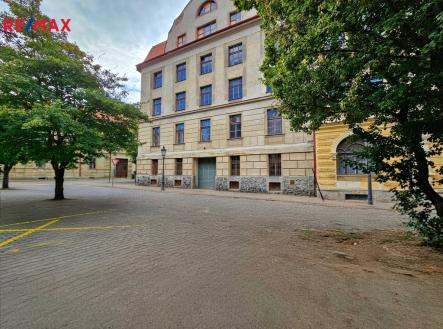 Prodej skladovací prostor, 2 000 m²