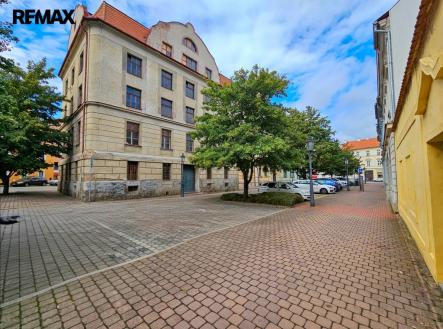 Prodej skladovací prostor, 2 000 m²