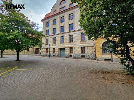 Prodej skladovací prostor, 2 000 m²