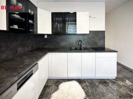 Prodej bytu, 2+1, 60 m²