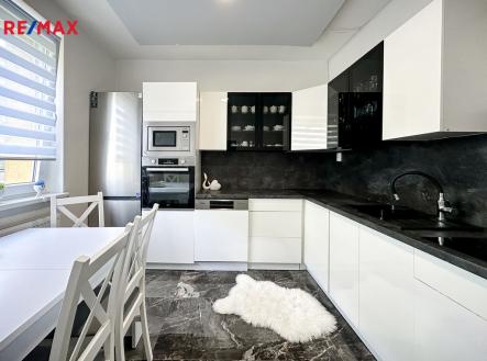 Prodej bytu, 2+1, 60 m²