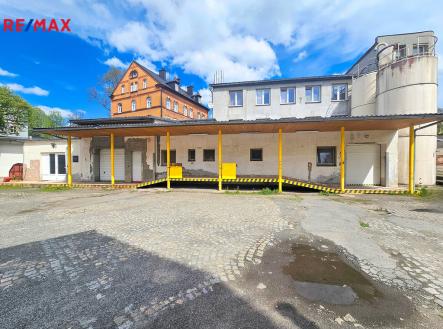 Prodej skladovací prostor, 950 m²