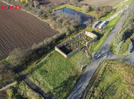 Prodej pozemku pro bydlení, 2 475 m²