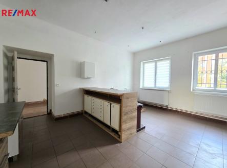 Pronájem obchodní prostor, 113 m²