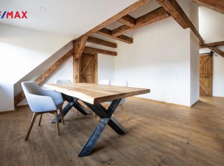 Pronájem bytu, 3+kk, 92 m²