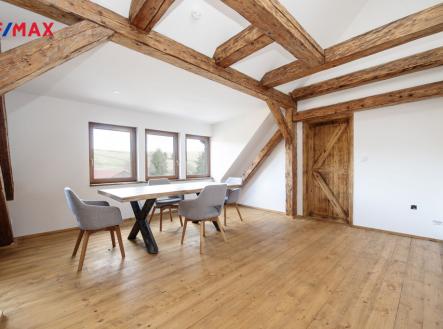 Pronájem bytu, 3+kk, 94 m²