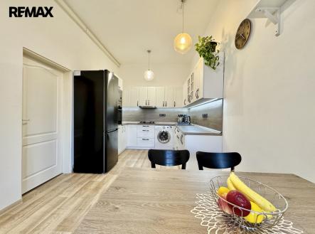 Prodej bytu, 3+1, 90 m²