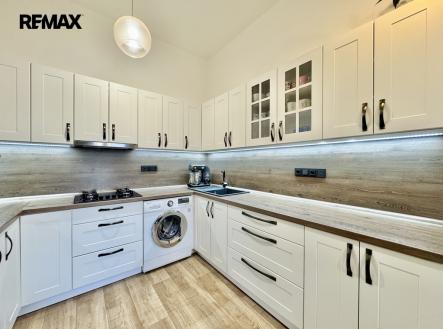 Prodej bytu, 3+1, 90 m²