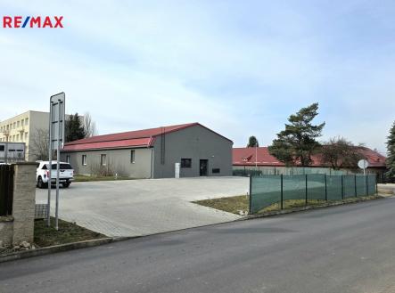 Pronájem obchodní prostor, 307 m²