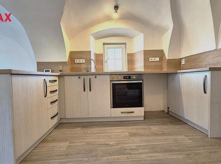 Pronájem bytu, 4+kk, 80 m²