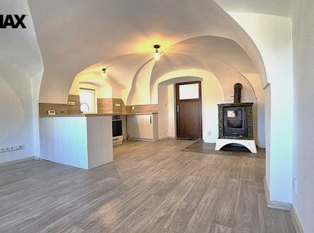 Pronájem bytu, 4+kk, 80 m²