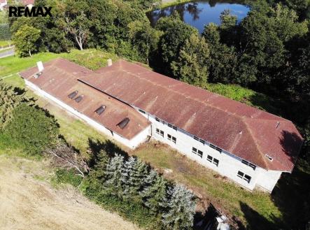 Prodej hotel, 2 000 m²