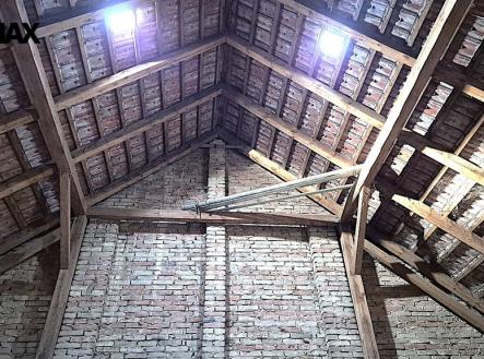 Prodej zemědělského objektu, 1 044 m²