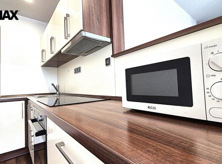 Pronájem bytu, 2+kk, 42 m²