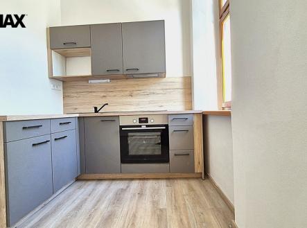 Pronájem bytu, 1+1, 45 m² obrázek