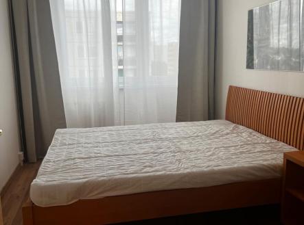 Pronájem bytu, 2+kk, 43 m²