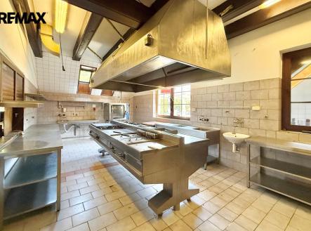 Prodej hotel, 450 m²