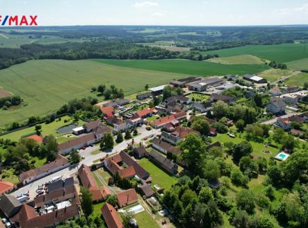 Prodej pozemku pro bydlení, 824 m²