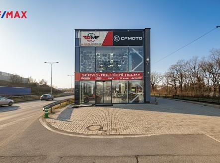 Pronájem obchodní prostor, 1 350 m²