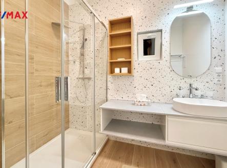 Pronájem bytu, 1+1, 58 m²