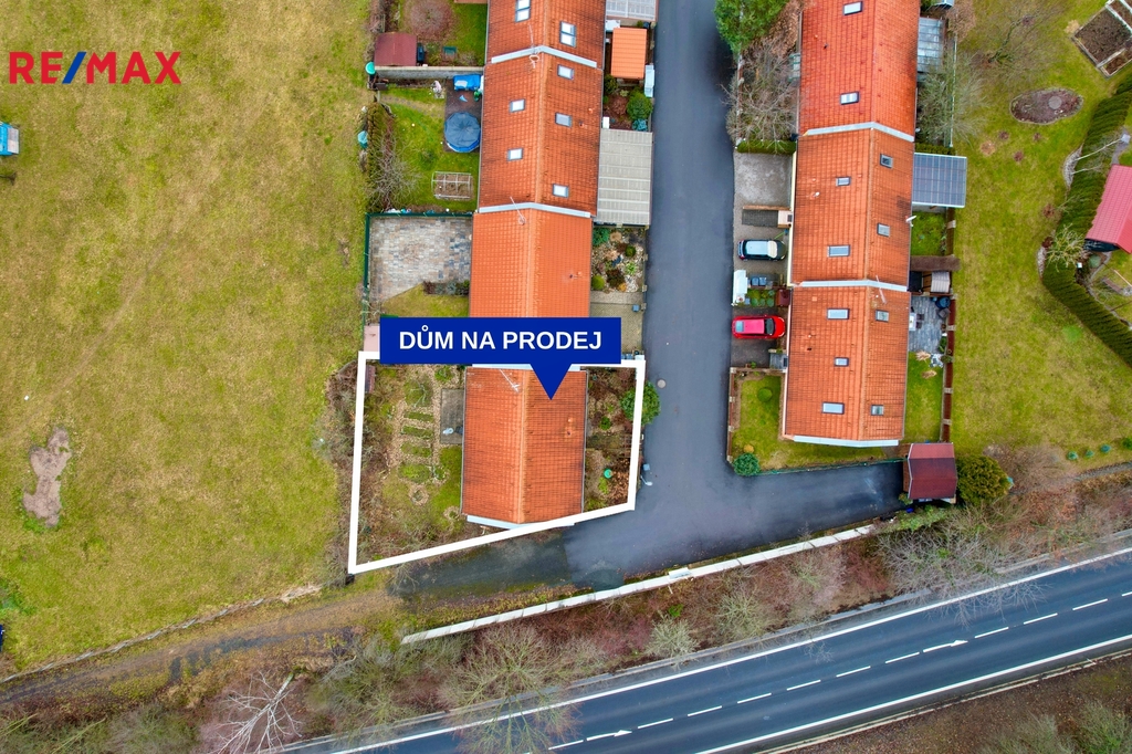 pozemek-na-prodej.jpg