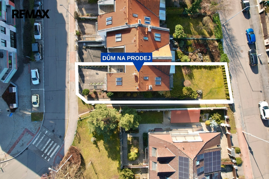 Dům a pozemek