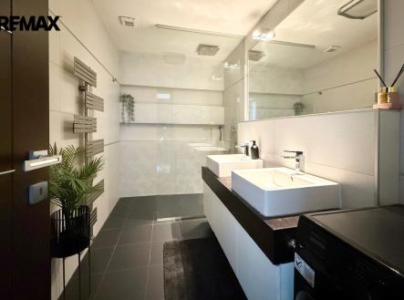 Prodej bytu, 3+kk, 75 m²