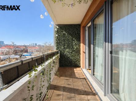 Pronájem bytu, 3+kk, 87 m²