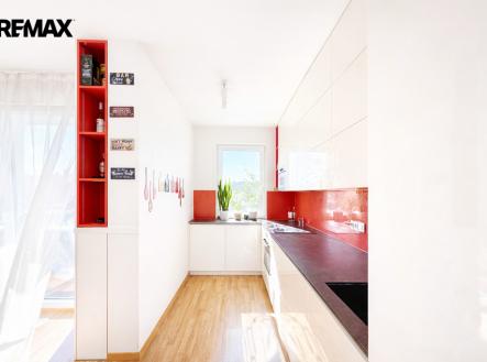 Pronájem bytu, 3+kk, 87 m²