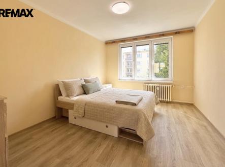 Pronájem bytu, 3+1, 77 m²