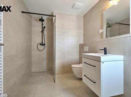 Pronájem bytu, 2+kk, 62 m²