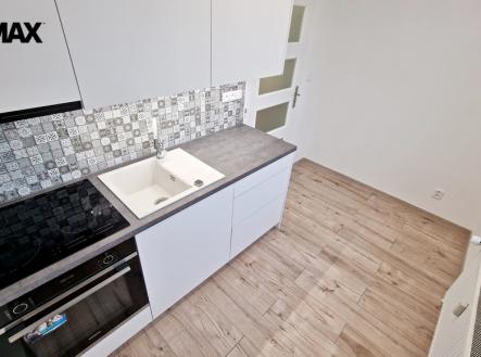 Pronájem bytu, 1+1, 29 m²