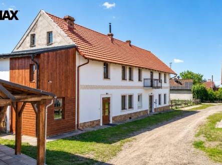 Prodej hotel, 320 m²