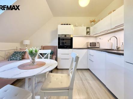 Prodej bytu, 1+1, 53 m² obrázek