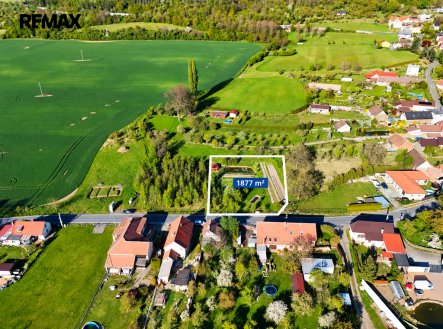 Prodej pozemku pro bydlení, 1 877 m²