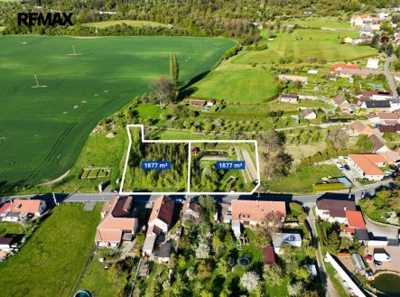 Prodej pozemku pro bydlení, 1 877 m²