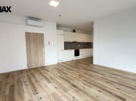 Pronájem bytu, 2+kk, 75 m²