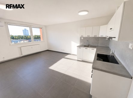 Pronájem bytu, 2+kk, 66 m²