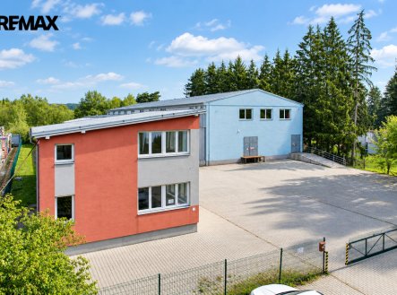 Pronájem obchodní prostory, 3 636 m²