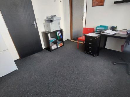 Pronájem kanceláře, 43 m²